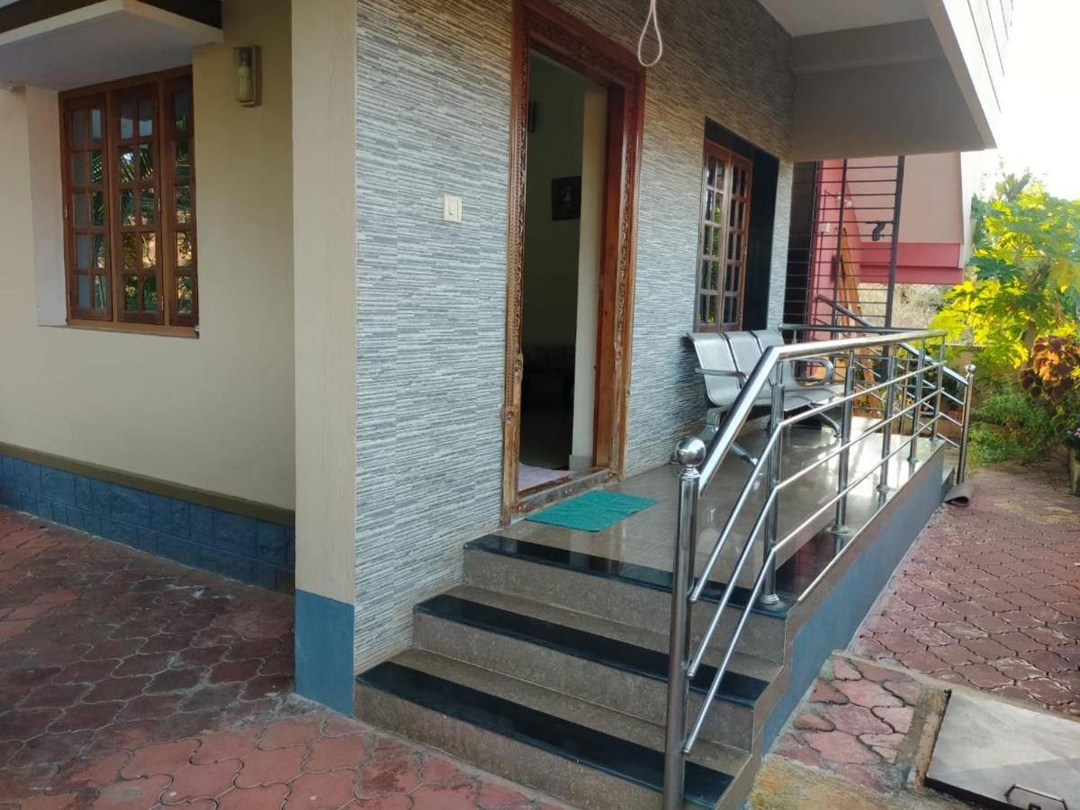 Maanyatha Home Stay マニパル エクステリア 写真