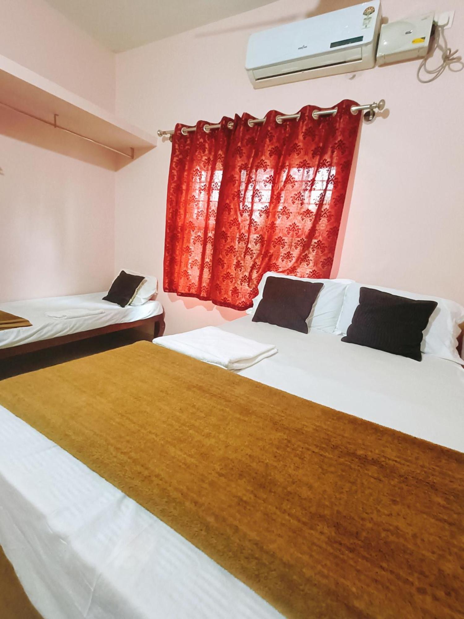 Maanyatha Home Stay マニパル 部屋 写真